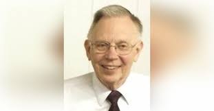 Lloyd Lind's Instagram, Twitter & Facebook