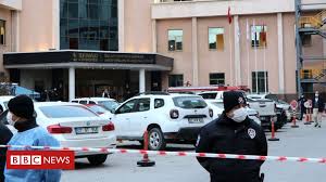 Предстоящий курортный сезон может разочаровать россиян: Covid 19 Explosion Kills Nine Coronavirus Patients In Turkey Bbc News