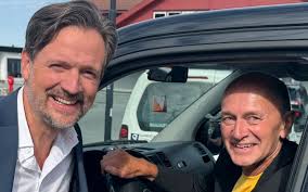 Sjå video: Her sprengjer dei Gyda i bakken