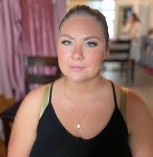 Krista Mcgregor's Instagram, Twitter & Facebook