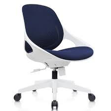 Created by niels diffrient and winner of more than 10 design awards, the freedom task chair uses the laws of physics and the sitter's body weight to provide instant, custom support for. 14 Best Office Chairs In Singapore For Maximum Comfort While Working