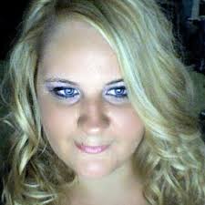 Amanda Broski's Instagram, Twitter & Facebook