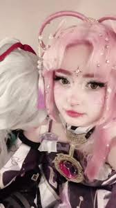 jingyuan having a nap