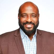 I am the owner of The Radio Therapy Network Podcast Studio in Dallas. I  would love for you to come by and tour the studio to see if it would fit  your