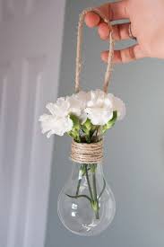 Egal ob ihr die ohrenstäbchen, spültabs oder eben eure blume in szene setzen wollt. 46 Wunderschone Ideen Fur Glasvasen Deko Archzine Net