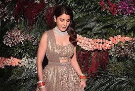 While the bride and her attendants obviously put a lot of thought into how they are going to look on the big day, wedding guests have a special responsibility to show up looking beautiful, too. 20 Hairstyles Perfect For Your Reception The Wedding Brigade Blog