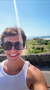 ryan belcher (@_ryanbelcher)