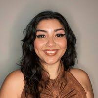 Leila Flores's Instagram, Twitter & Facebook