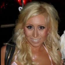 Courtney Bentley's Instagram, Twitter & Facebook