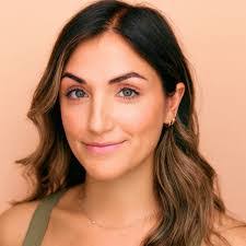 Veronica Lowry's Instagram, Twitter & Facebook