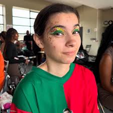 My beautiful friend Jean-Doré & her sweet family 🌻🥰 💄 @beauty.x.essy 📸  @raincreativecpt