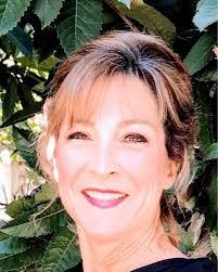 Julie Chavarria's Instagram, Twitter & Facebook