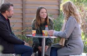 Demain nous appartient (spoilers) : Bart Denonce Hugo A La Police Et Margot Recupere Cesar Son Fils Demain Nous Appartient 12 04 2019 Demain Nous Appartient Nouveautes Tele Com