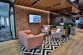 Menara public bank, 146, jalan ampang, kuala lumpur, 50450, malaysia. Compass Offices Menara Standard Chartered