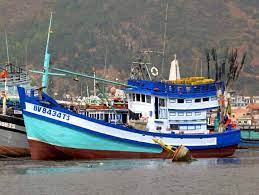 wooden work boats of indochina vietnam cambodia laos boat fishing boats vietnam