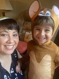 Kimm Moore (@kimmmooremk) • Instagram photos and videos