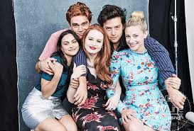 Once the golden boy with the american dream in his grasp, ez is trying to reconcile with his brother angel while searching for the. Video Mayans M C Season 2 Preview Cast Interview Spoilers Tvline