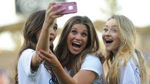 Tag someone who (you) would do that. Geschichte Des Selbstportrats Selfies Bringen Die Welt Zum Lacheln Archiv