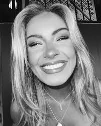 Autumn Waggoner's Instagram, Twitter & Facebook