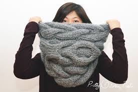 diy infinity cable knit scarf