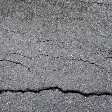 This foolproof diy kit will cover cracks for years, so you can help restore your home's curbside appeal without breaking the bank. What Do Cracks In Driveway Mean