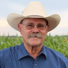 Dennis Crook's Instagram, Twitter & Facebook