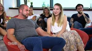 Hochzeit Auf Den Ersten Blick Paar Bekommt Ein Baby In 2020 Hochzeit Auf Den Ersten Blick Hochzeit Heiraten