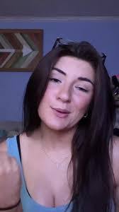 Jasmine Jo's Instagram, Twitter & Facebook