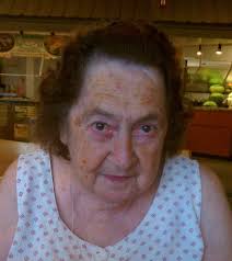 June Marie Austin Wolf (1925-2015): homenaje de Find a Grave