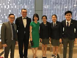 The ministry of education is a ministry of the government of singapore that directs the formulation and implementation of policies related to education in singapore. Sun Xueling With The Winning Team From Eunoia Jc For The Facebook