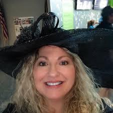 Dr. Dan McAvoy has been with The Medical Center since 1981. Dr. McAvoy is a  kind and compassionate physician. Dr. McAvoy is a veteran of the Army. He  and his wife, Margaret,