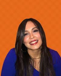 Roxanne Laird's Instagram, Twitter & Facebook