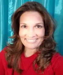 Laura Hetrick's Instagram, Twitter & Facebook