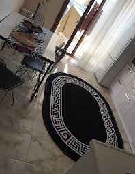 Siyah Beyaz Cerceveli Oval Hali Pierre Cardin Monet Mt24d Halistores Com Ev Dekoru Halilar Siyah Beyaz