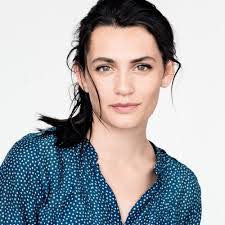 Ella Rumpf's Instagram, Twitter & Facebook