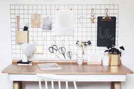 Navegue pelo site da empresa e conheça um pouco mais a companhia, seus departamentos e. 4 Jolis Diy D Organisateur Mural Ou De Pegboard Louise Magazine