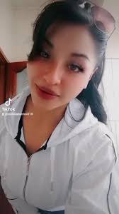 Yo en todas mis facetas,con virtudes y defectos pero día a día tratando de  mejorar con la bendición de Dios. ☺️✨ Soy complicada... 😜 #Fitness #myself  #me #Viral #fypシ ...