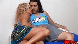Profitez gratuitement de maman qui baise son fils et ce sans limite. Belle Mere Blonde Accueille Son Beau Fils A La Maison Porndroids Com