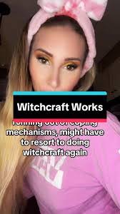 Farrah Rogers's Instagram, Twitter & Facebook