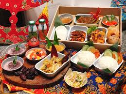 4 parathay poorly packed in a single khakhi paper. Celebrate Ramadan At Home With These Festive Raya Delivery Sets