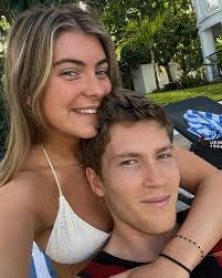 Jaclyn Mackenzie's Instagram, Twitter & Facebook