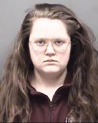 delaney green (@delaneygreen33)