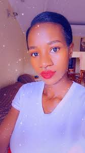 What is the use of duplicate gold cards in Royal Match?