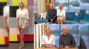 Holly willoughby was presenting this morning live today from birmingham and although there was some technical hiccups, her outfit choice was as holly said: Holly Willoughby S Outfits From This Morning And Where To Get Them Cheaper On The High Street Celebrity Heat Radio