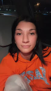 ew why do we kinda look alike #fyp @avarendon