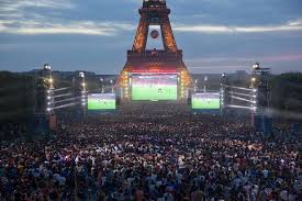 Durée de la vidéo : Anne Hidalgo ×'××××××¨ Concert Et Feu D Artifice Du 14 Juillet Retransmission De La Finale De La Coupe Du Monde Vous Avez Rendez Vous Sur Le Champs De Mars Ce Week End 14juillet Fracro