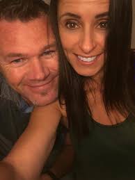 Dating goals for the single women: Go for the guy with the bag of chips!  https://www.instagram.com/reel/C8YA6XLsRWr/?igsh=OTc0ZjRpMTJmenRl