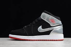 The centering could be around 90/10. Jordan 1 Silver And Black