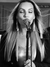 Behind the scenes recording “Call Me” @singitlive_world @kaishy.starr  @craftymusicman @__michaelmarino__ @damien_steele_scott and Tzan  #canttagtzan #bts #makingmusic #musicvideos #musicvideo