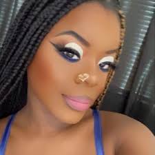 Makeup Practice Face, Silicone Makeup Practice Board, Face Eyes Makeup  Mannequin for Makeup Artists and Beginners, Perfect Aid to Practicing  Makeup, with Eyeshadow Brushes and 165Pcs Pearl Stickers: Buy Online at Best